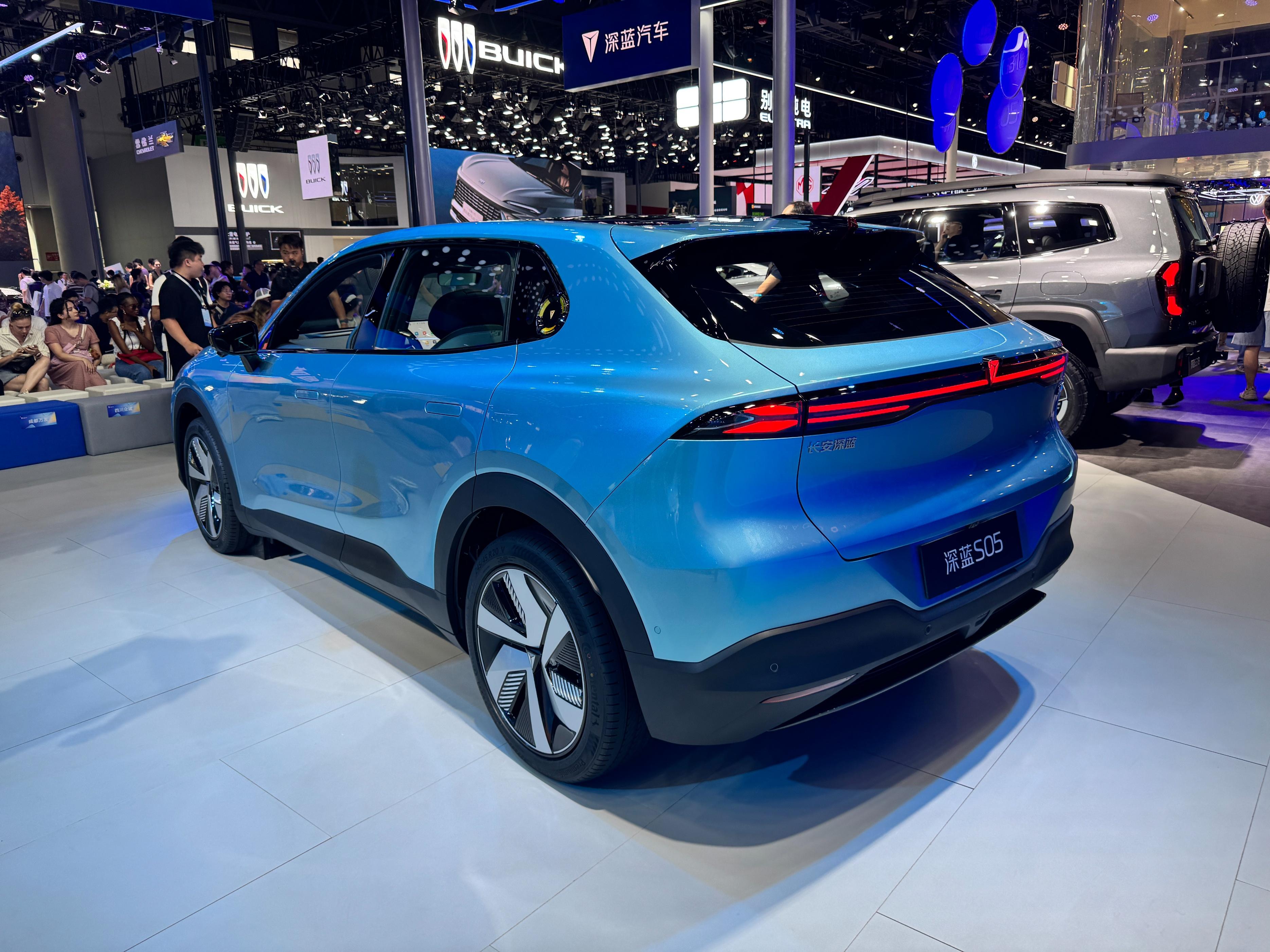【成都車展】深藍(lán)S05首發(fā)亮相，2024年下半年上市