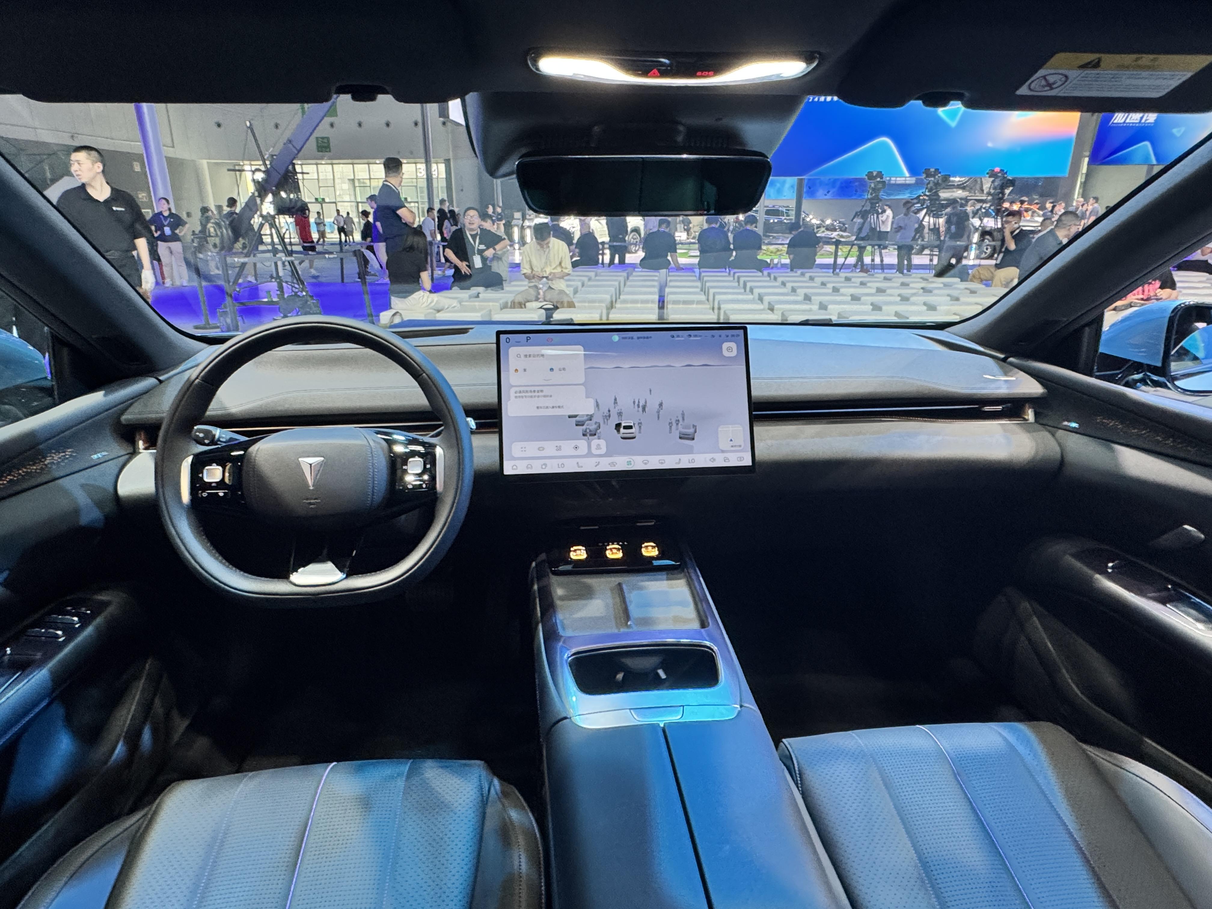 【成都車展】深藍(lán)L07首發(fā)亮相，預(yù)計(jì)2024年下半年上市