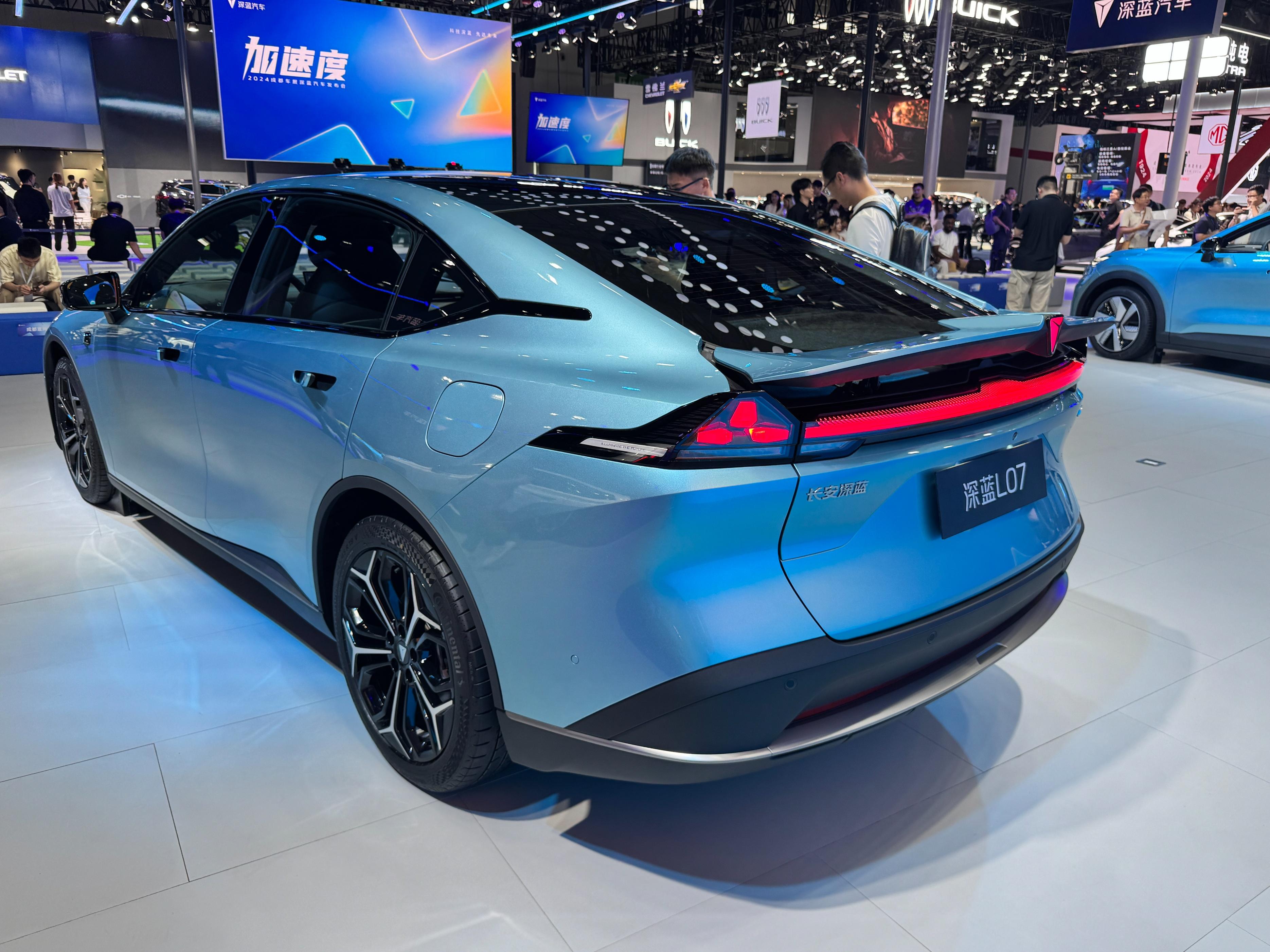 【成都車展】深藍(lán)L07首發(fā)亮相，預(yù)計(jì)2024年下半年上市