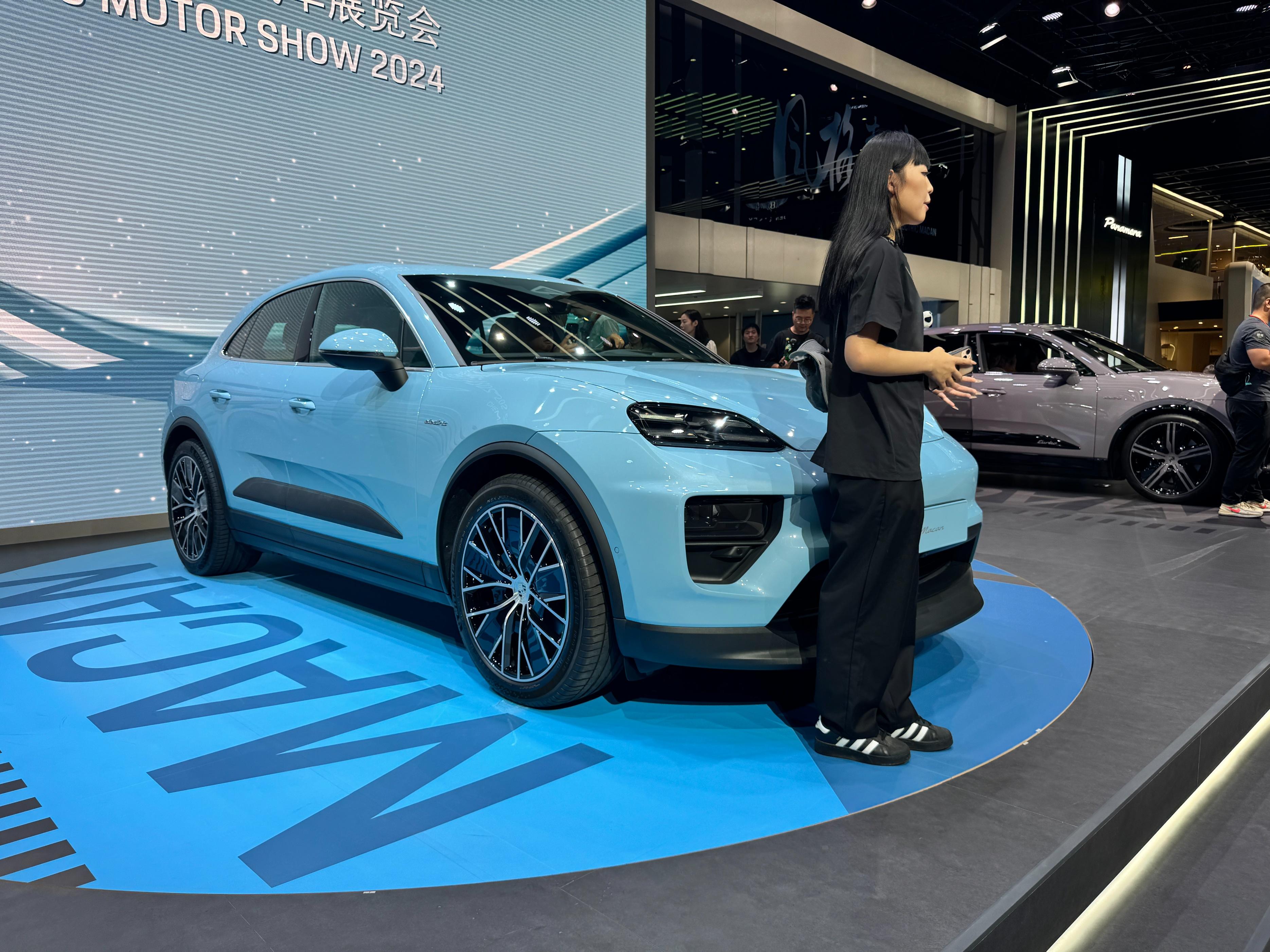 【成都車展】保時(shí)捷全新Macan EV長(zhǎng)續(xù)航版亮相