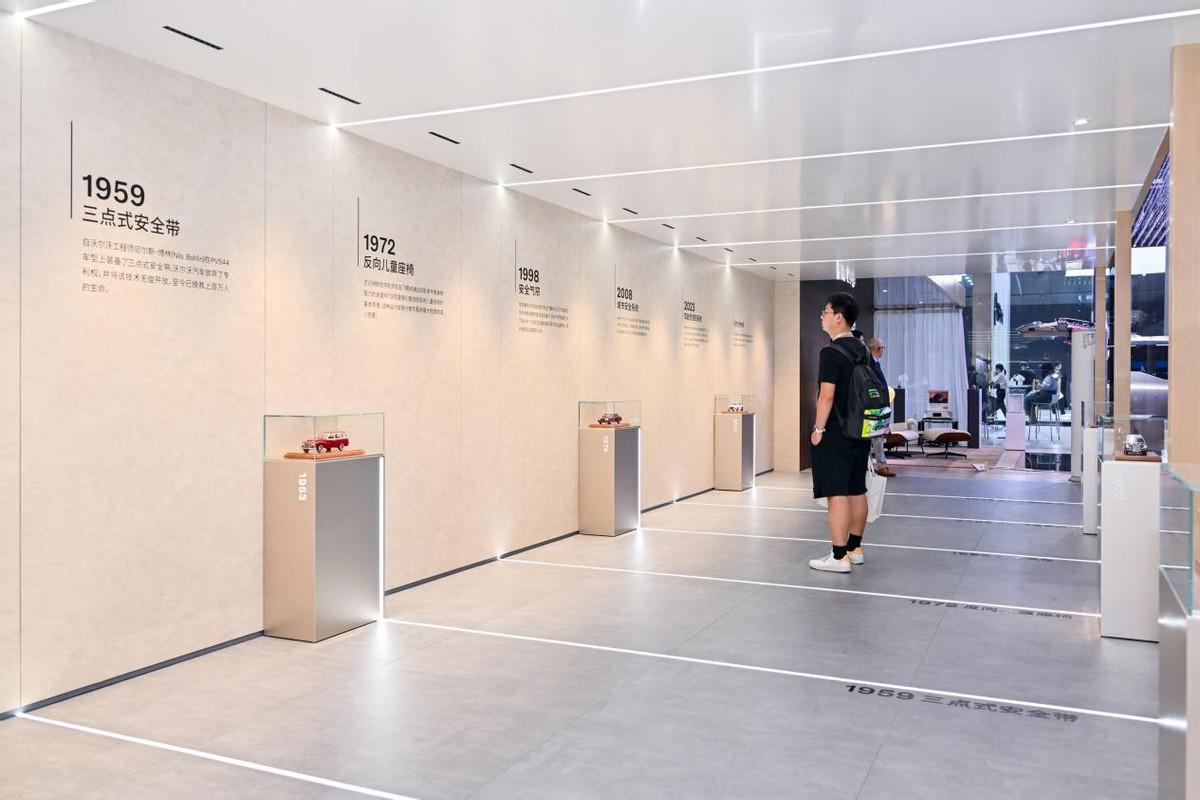 探館成都車展，第一視角解讀沃爾沃絕殺利器——全能型插混家族