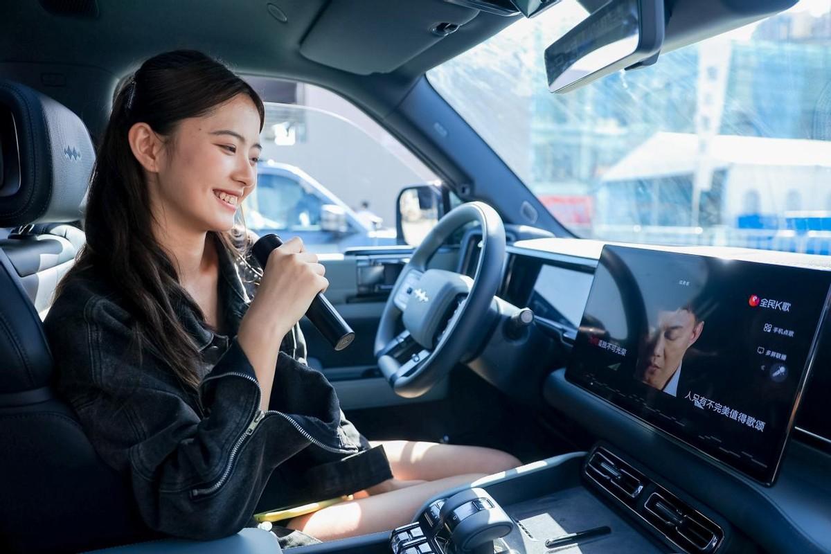 比亞迪智能化街區(qū)亮相2024天津國(guó)際車(chē)展