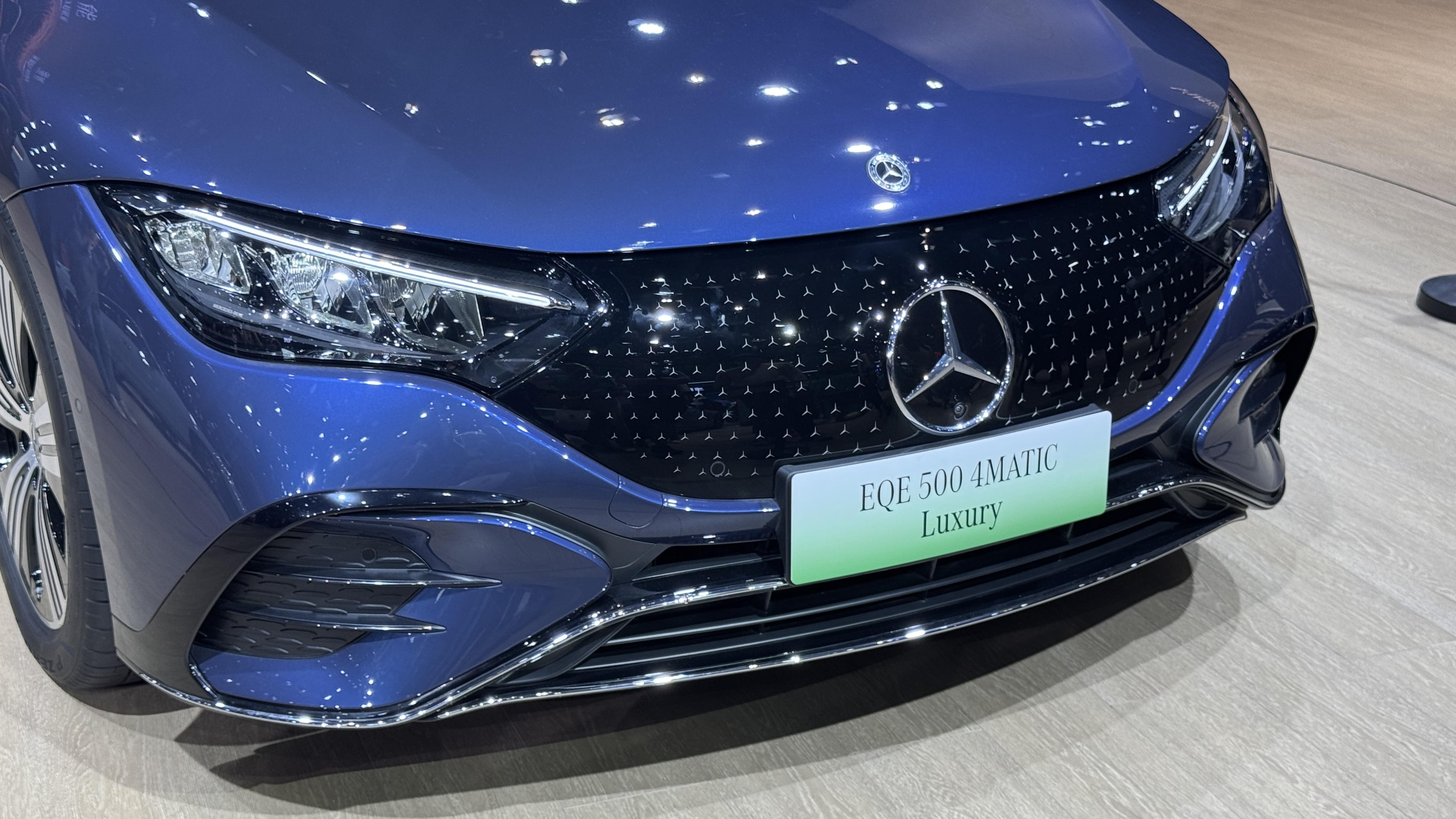 售價(jià)47.8萬起！奔馳全新EQE在廣州車展上市