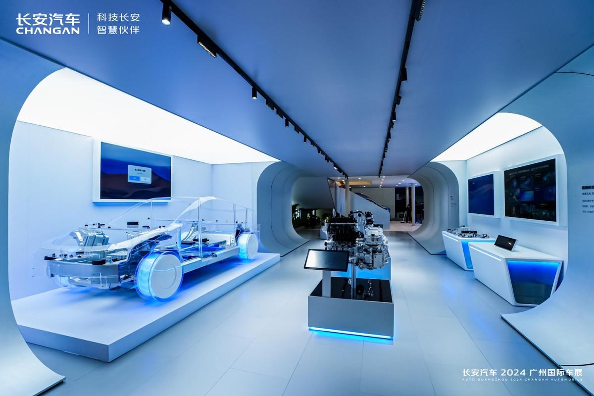 新汽車 新生態(tài)，長(zhǎng)安汽車最新數(shù)智科技閃耀廣州車展