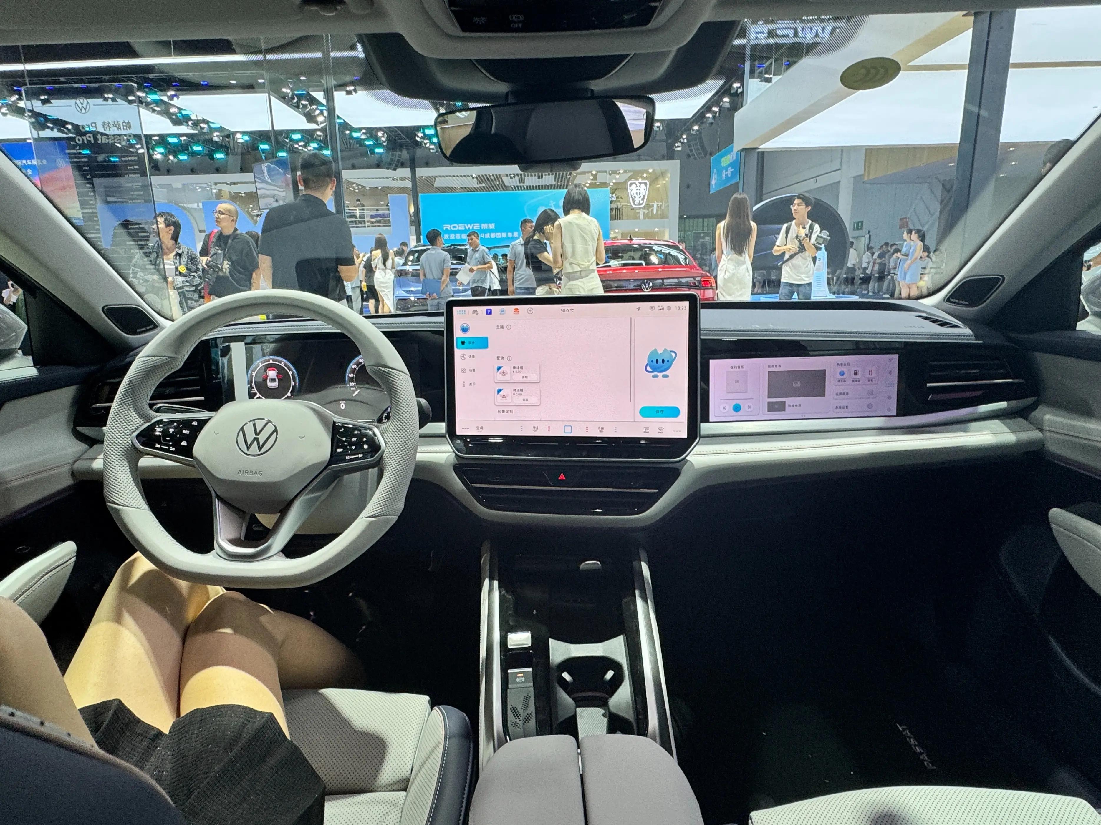 大眾帕薩特殺瘋了！一舉奪下2024年中型車榜首