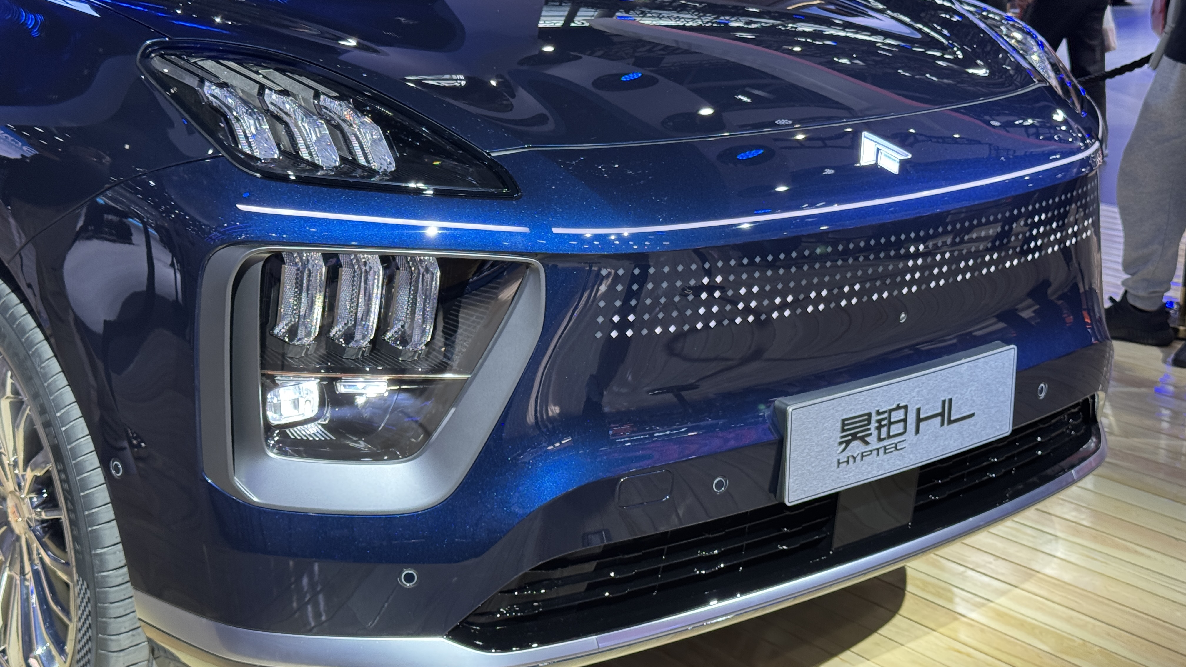 預(yù)售價(jià)格27.98萬元起！昊鉑 HL開啟預(yù)售