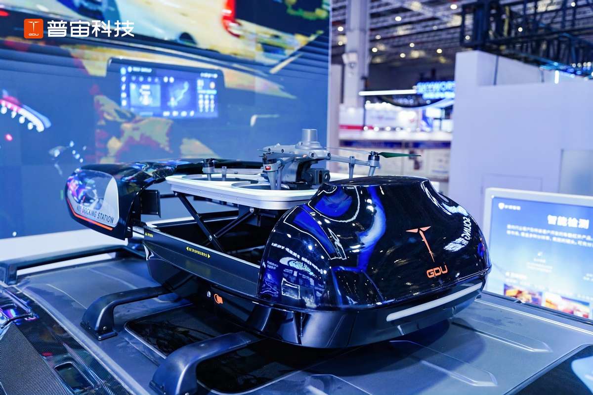 為出行添翼，天鷹智能車載無人機(jī)系統(tǒng)全球首發(fā)
