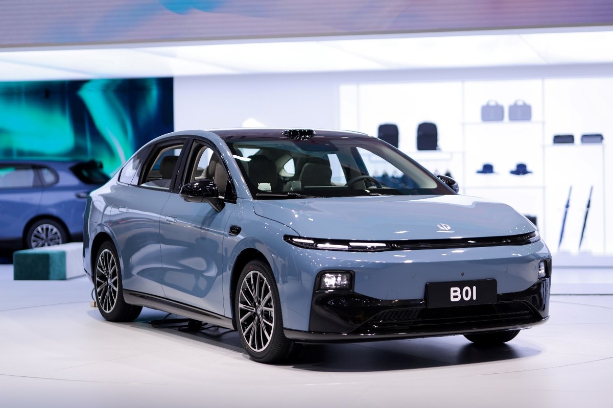 爆款席位預(yù)定！零跑B01上海車展C位出道