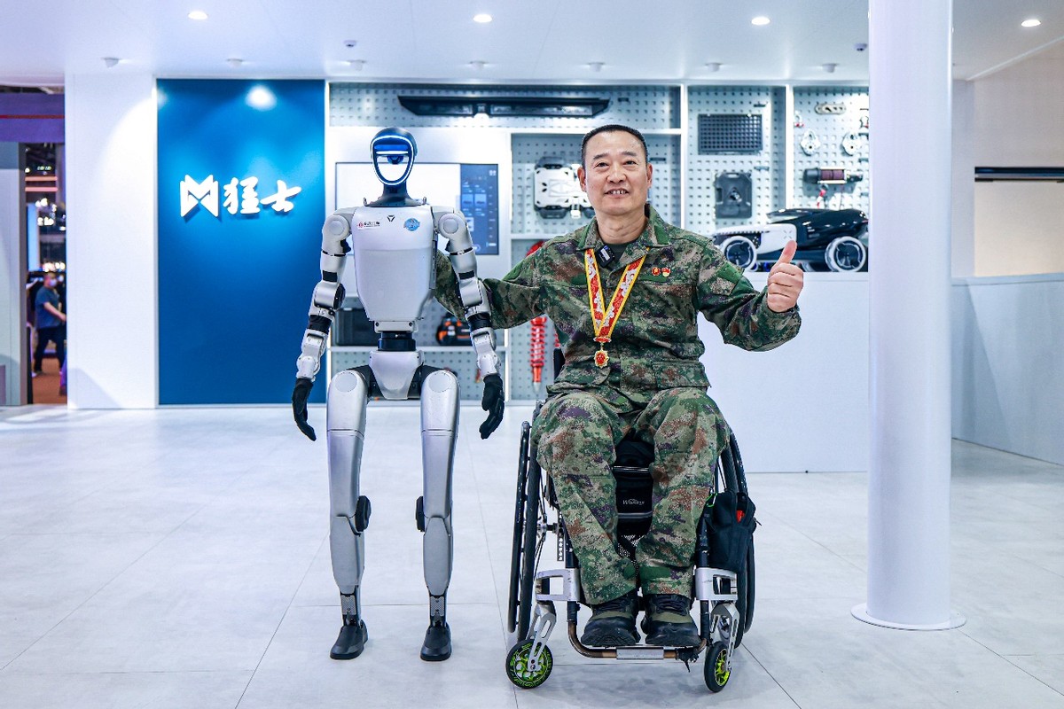 退伍老兵點贊東風猛士M817！穿越半個世紀，東風軍車基因薪火相傳
